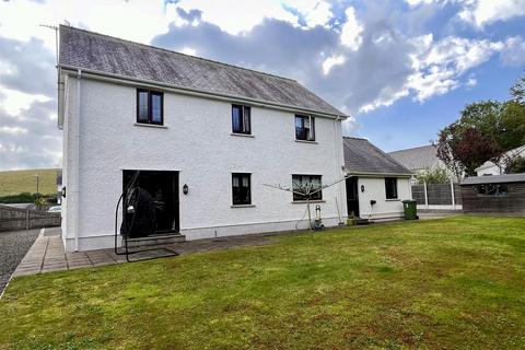 3 bedroom detached house for sale, Cysgod Y Gaer, Cribyn, Lampeter