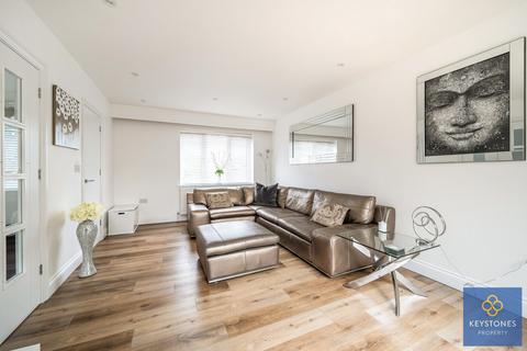2 bedroom semi-detached house for sale, Ivaro Close, Romford, RM5