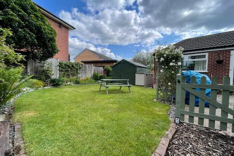 5 bedroom detached house for sale, Beacon Road, Romiley