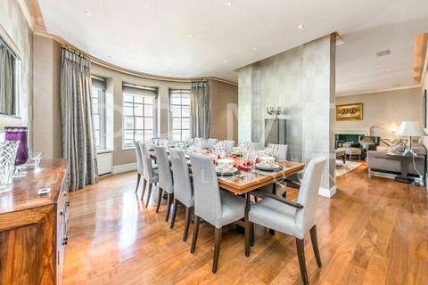 4 bedroom apartment for sale, Upper Feilde, London W1K