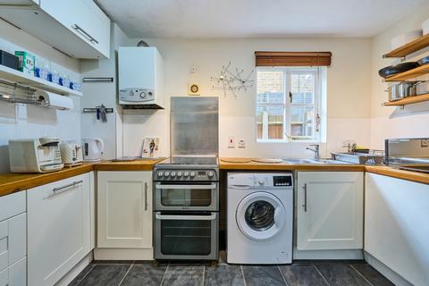 9 Acre Drive, London, SE22 9FD