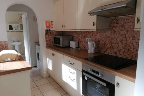 1 bedroom in a house share to rent, Room 2, 71 Newcastle Avenue Worksop