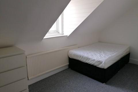 1 bedroom in a house share to rent, Room 4, 71 Newcastle Avenue, Worksop