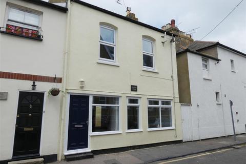 3 bedroom terraced house to rent, Telford Street, Herne Bay, CT6