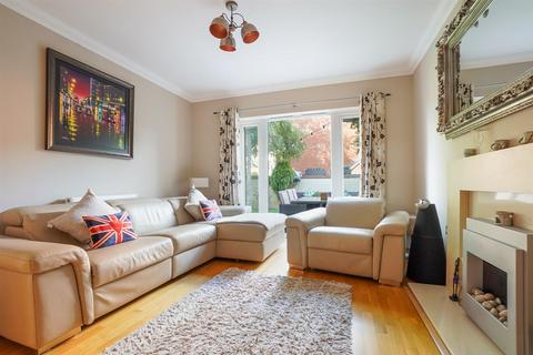 4 bedroom semi-detached house for sale, Feldon Way, Stratford-upon-Avon