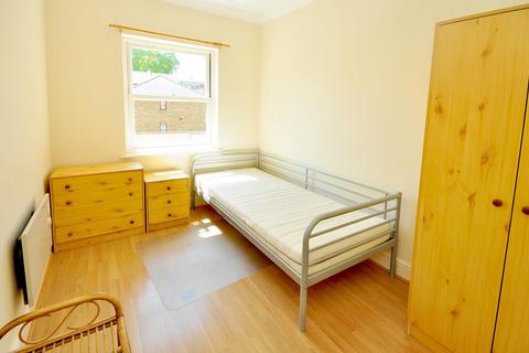 2 bedroom apartment to rent, Stepney Way, London E1