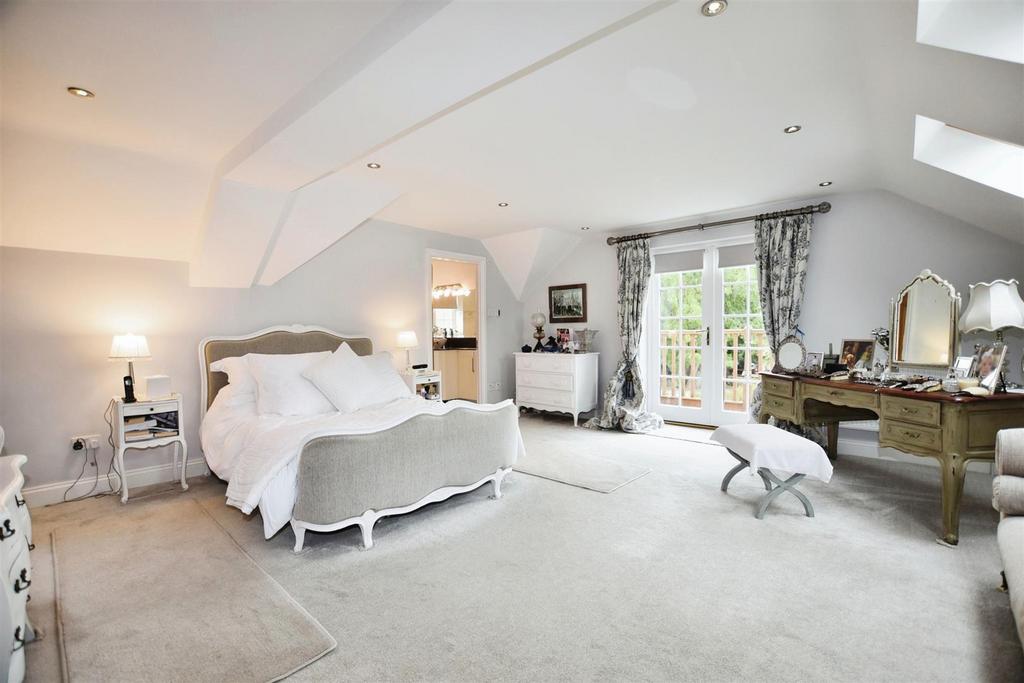 Main Bedroom