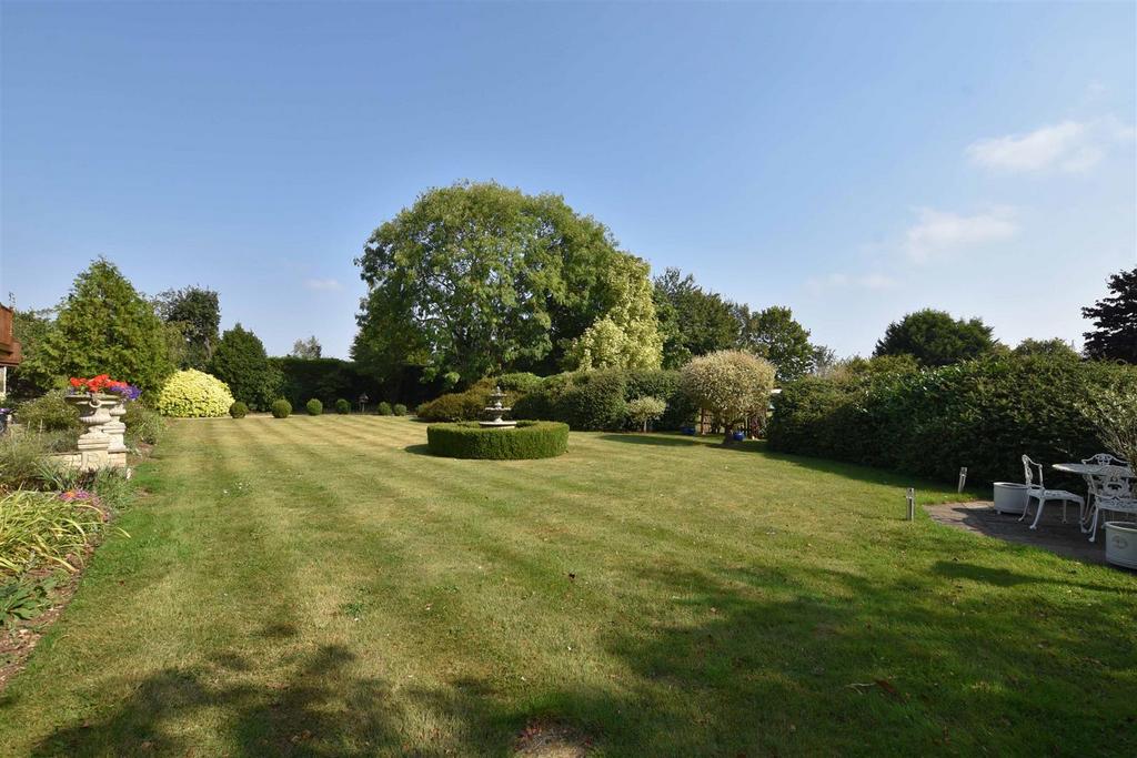 Rear Garden.jpg