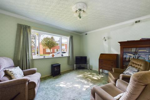 2 bedroom apartment for sale, Mythop Close,  Lytham, FY8