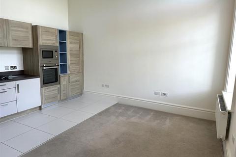 2 bedroom apartment to rent, Melbeck Close, Menston LS29