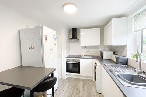 2 bedroom flat for sale, Leigh-on-Sea SS9