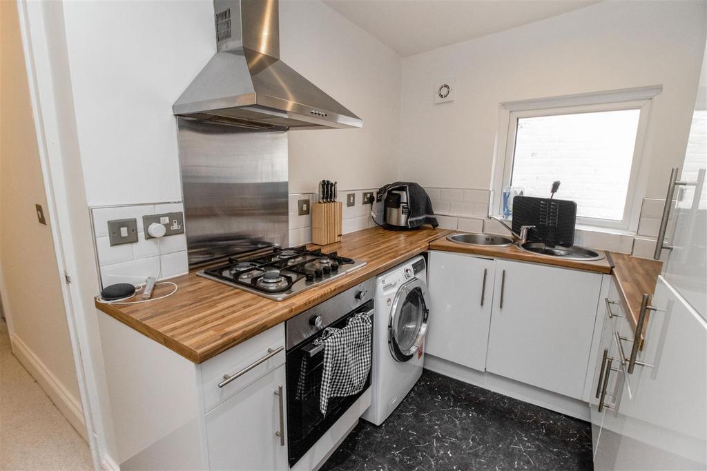 Linskill Terrace, North Shields 2 bed ground floor flat for sale £169,950