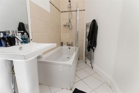 2 bedroom ground floor flat for sale, Linskill Terrace, North Shields