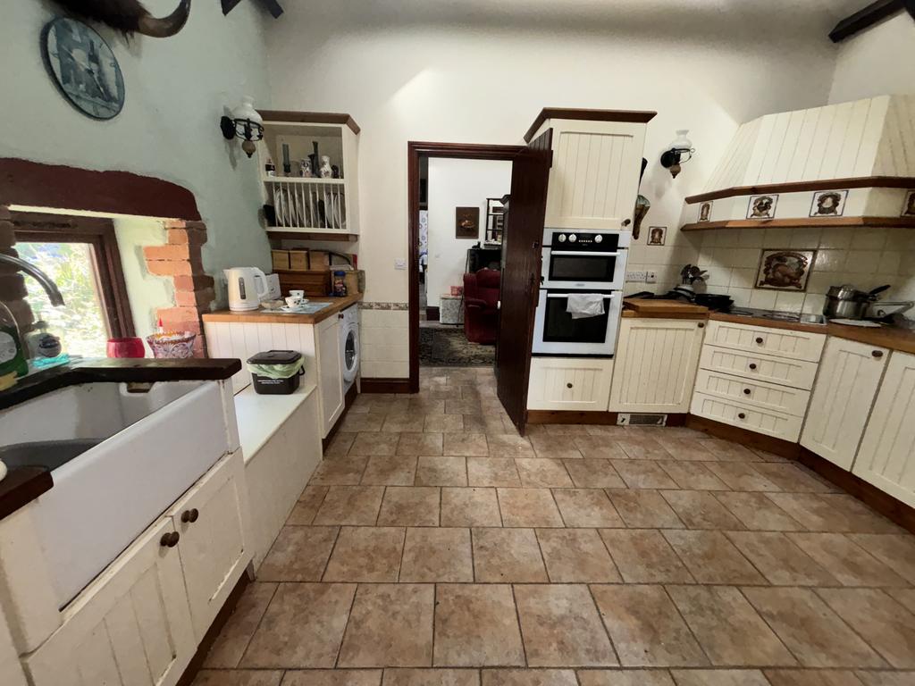 Kitchen 2