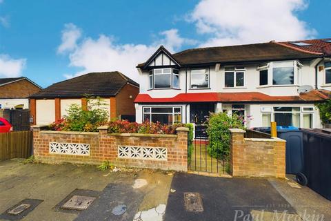 3 bedroom end of terrace house for sale, Braemar Avenue, South Croydon