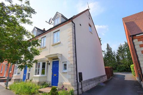 4 bedroom semi-detached house to rent, St Botolphs Green, Leominster