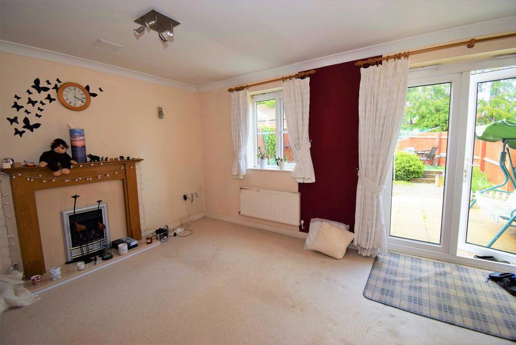 St Botolphs Green, Leominster 4 bed semidetached house to rent £1,050 pcm (£242 pw)