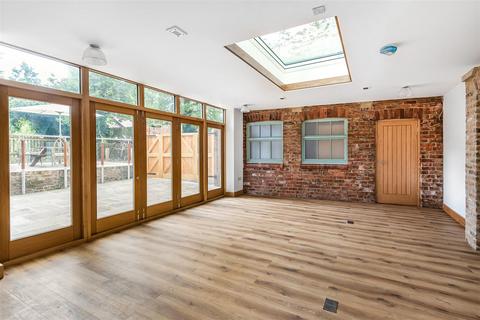 3 bedroom detached house to rent, The Coach House, 2 Nelsons Lane, York, North Yorkshire