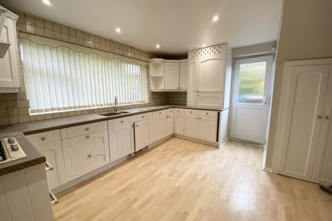 3 bedroom semi-detached house to rent, Gail Avenue, Heaton Norris, Stockport, SK4