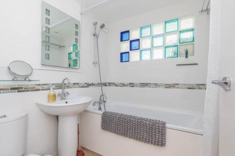 2 bedroom flat to rent, Stamford Lodge, Cumberland Road, Brighton