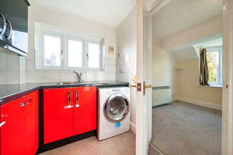 2 bedroom flat for sale, Cranley Road, Surrey GU1