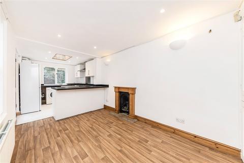 3 bedroom terraced house to rent, Clandon Street, London SE8