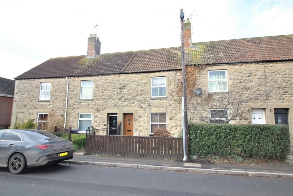 Oxford Road, Calne 3 bed terraced house to rent £1,250 pcm (£288 pw)