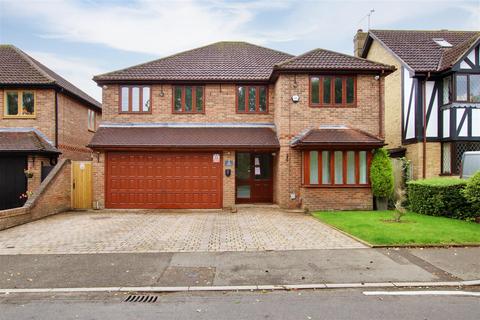 5 bedroom detached house for sale, Appleby Street, Cheshunt