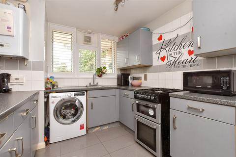 2 bedroom ground floor maisonette for sale, Longheath Gardens, Shirley, Croydon, Surrey