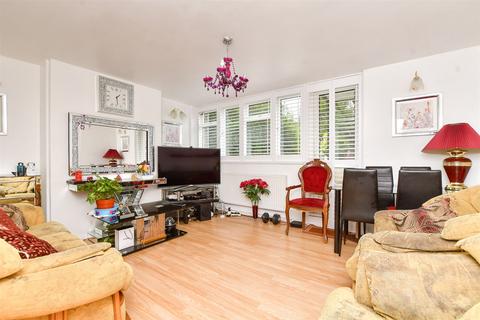 2 bedroom ground floor maisonette for sale, Longheath Gardens, Shirley, Croydon, Surrey