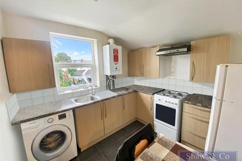 2 bedroom maisonette for sale, Regina Road, Southall UB2