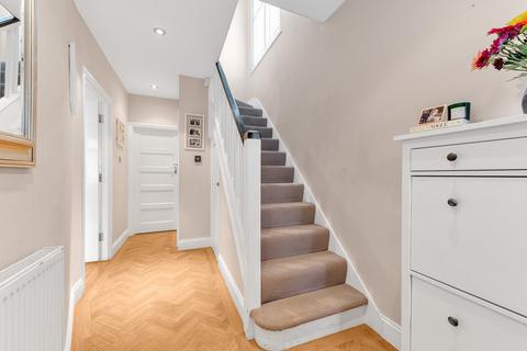 47 Woodside Avenue, Chislehurst, BR7 6BX