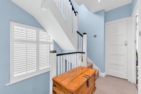 47 Woodside Avenue, Chislehurst, BR7 6BX