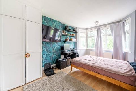 3 bedroom terraced house for sale, Vista Way, Harrow, HA3