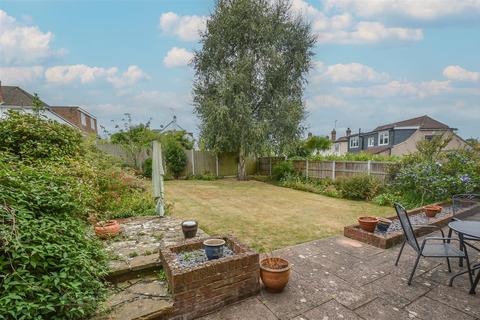 3 bedroom detached house for sale, Belvedere Road, Brentwood