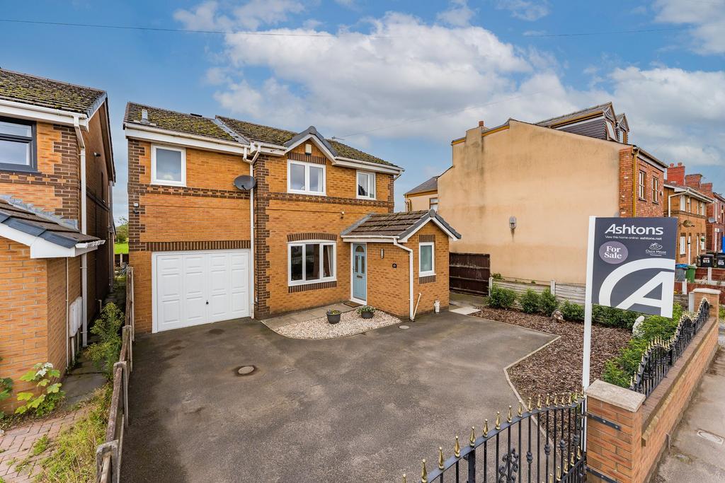 Bolton Road, Bamfurlong, WN2 4 bed detached house for sale £300,000