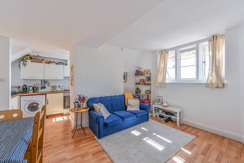 1 bedroom flat for sale, Belgrave House, Oval, London, SW9