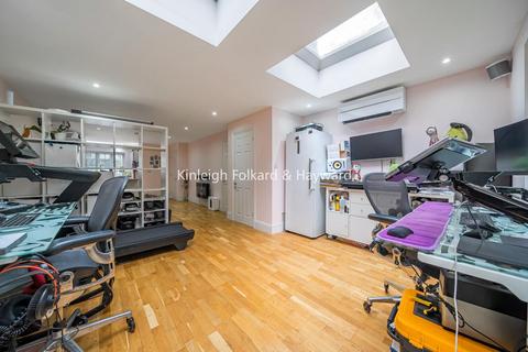 19a Ullswater Close, Bromley, BR1 4JF