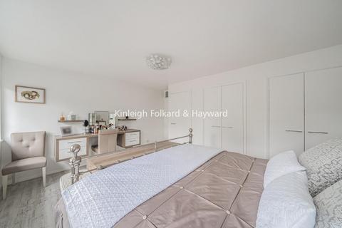 3 bedroom townhouse for sale, Upper Park Road, Bromley