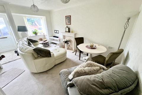 2 bedroom bungalow for sale, Cheyne Gardens, Hall Green, Birmingham