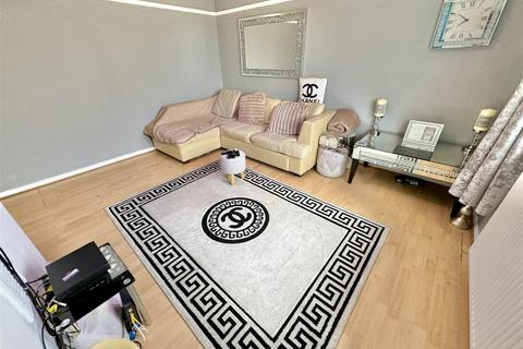 1 bedroom apartment for sale, Dewsbury Road, LU3 2HH