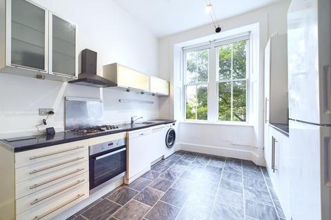 3 bedroom flat to rent, Hillhead Street, Hillhead, Glasgow, G12