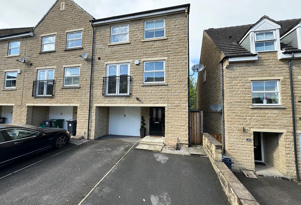 Oberon Way, Cottingley, Bingley... 4 bed end of terrace house for sale