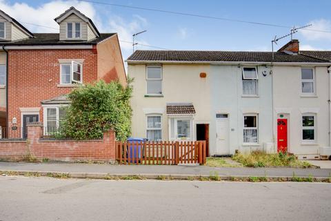 2 bedroom end of terrace house to rent, Lacey Street, Ipswich