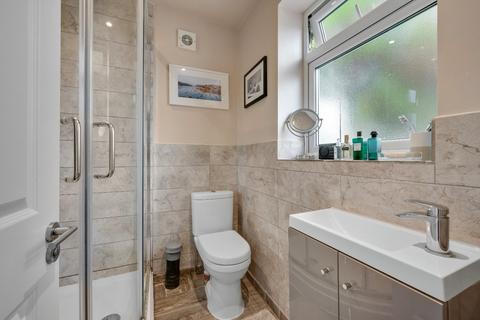 10 Onslow Gardens, Thames Ditton, KT7 0JJ