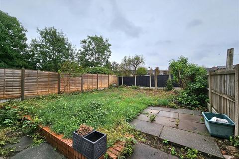 3 Burford Close, Solihull, B92 8EA