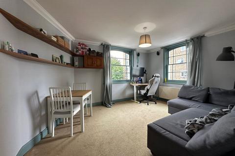 2 bedroom flat to rent, Baring Street, Old Street, N1