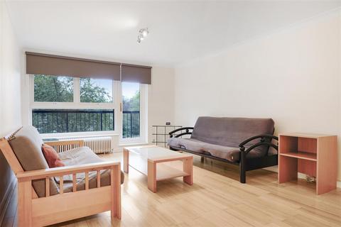 2 bedroom flat for sale, Fir Lodge, 3 Gipsy Lane, London