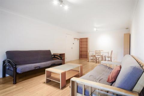 2 bedroom flat for sale, Fir Lodge, 3 Gipsy Lane, London