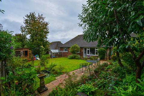 3 bedroom detached bungalow for sale, Fayre Meadow, Robertsbridge